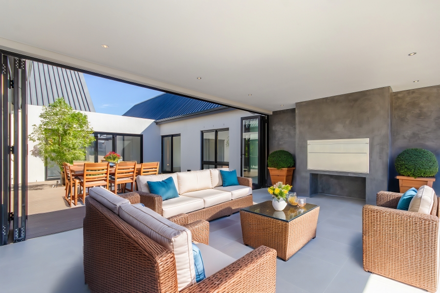 4 Bedroom Property for Sale in Val De Vie Estate Western Cape